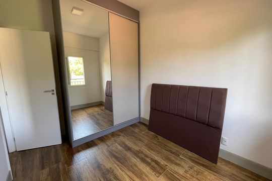 Quarto 1 de casa de condomínio para alugar com 1 quarto, 42m² em Granja Viana, Cotia