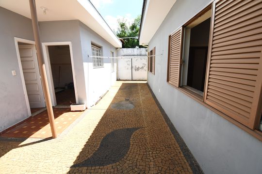 Quintal de casa para alugar com 3 quartos, 225m² em Jardim Nossa Senhora Auxiliadora, Campinas