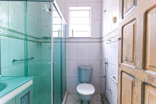Banheiro de casa à venda com 2 quartos, 101m² em Todos Os Santos, Rio de Janeiro