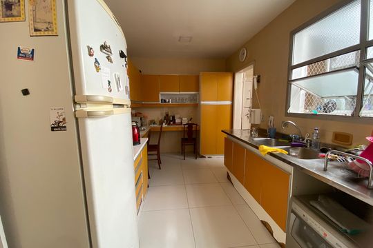 Cozinha de apartamento à venda com 3 quartos, 156m² em Lagoa, Rio de Janeiro
