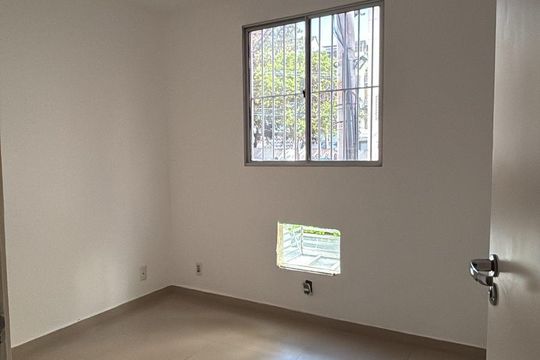 Apartamento à venda com 2 quartos, 48m² em Taquara, Rio de Janeiro