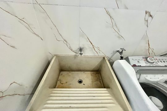 Área de Serviço de casa à venda com 4 quartos, 186m² em Parque Imperial, São Paulo