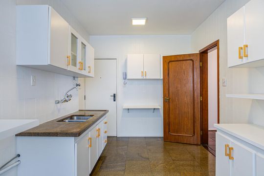 Apartamento à venda com 3 quartos, 152m² em Itaim Bibi, São Paulo