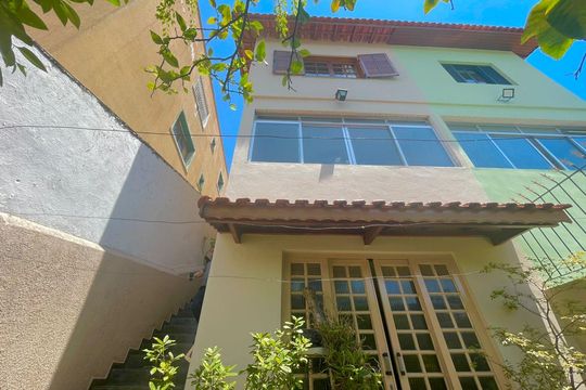 Detalhe vista externa  de casa à venda com 3 quartos, 175m² em Vila Milton , Guarulhos