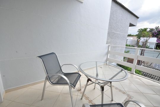 Sacada da Quarto 3 de casa à venda com 4 quartos, 345m² em Tremembé, São Paulo
