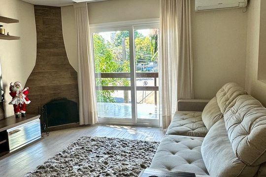 Casa à venda com 3 quartos, 300m² em Mauá, Novo Hamburgo