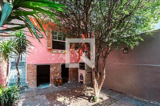 Casa para alugar com 3 quartos, 240m² em Barra Funda, São Paulo