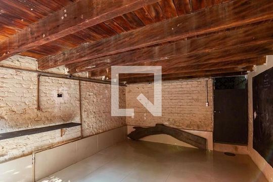 Casa para alugar com 3 quartos, 240m² em Barra Funda, São Paulo