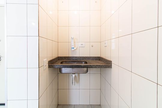 Cozinha de kitnet/studio para alugar com 1 quarto, 22m² em Água Branca, São Paulo