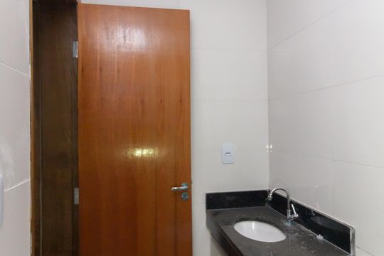 Banheiro de apartamento para alugar com 1 quarto, 36m² em Vila Siqueira (zona Leste), São Paulo