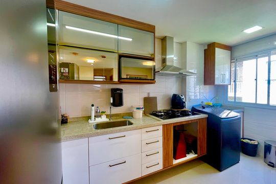 Cozinha de apartamento à venda com 2 quartos, 58m² em Jardim Guilhermino, Guarulhos