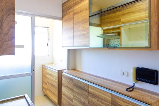 Cozinha de apartamento para alugar com 3 quartos, 64m² em Vila Santana, São Paulo