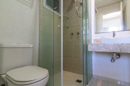 Banheiro Suíte de apartamento para alugar com 3 quartos, 64m² em Vila Santana, São Paulo