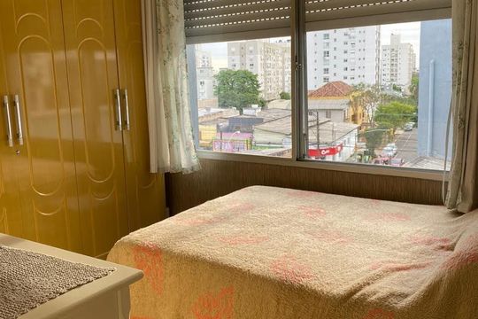 Apartamento à venda com 2 quartos, 86m² em Azenha, Porto Alegre
