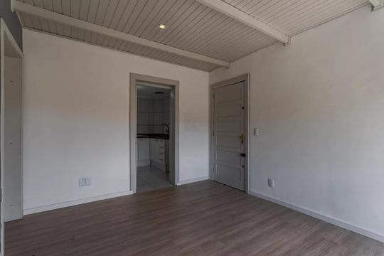 Apartamento à venda com 2 quartos, 75m² em Bom Jesus, Porto Alegre