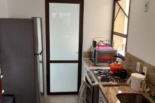 Cozinha  de apartamento para alugar com 2 quartos, 65m² em Jardim Botânico, Porto Alegre