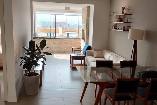 Sala  de apartamento para alugar com 2 quartos, 65m² em Jardim Botânico, Porto Alegre