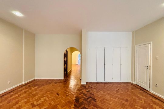 Apartamento para alugar com 3 quartos, 216m² em Copacabana, Rio de Janeiro