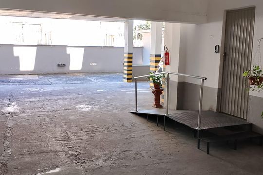 Garagem de apartamento para alugar com 1 quarto, 60m² em Petrópolis, Porto Alegre
