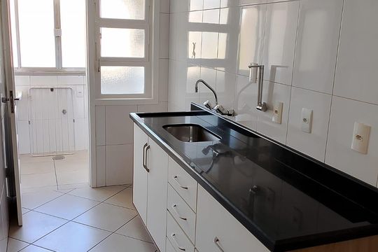 Cozinha de apartamento para alugar com 1 quarto, 60m² em Petrópolis, Porto Alegre