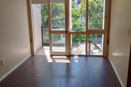Sala  de apartamento para alugar com 1 quarto, 60m² em Petrópolis, Porto Alegre