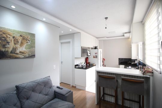 Sala de apartamento à venda com 2 quartos, 50m² em Santa Fé, Porto Alegre