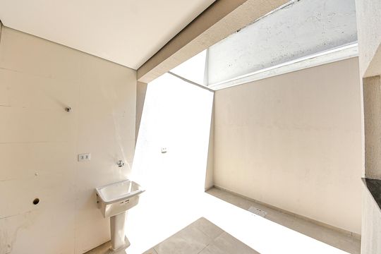 Área de Serviço de casa à venda com 3 quartos, 77m² em Vila Uniao (zona Leste), São Paulo
