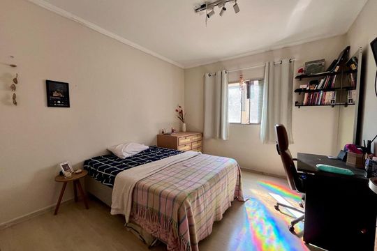 Casa à venda com 3 quartos, 249m² em Eldorado, Diadema