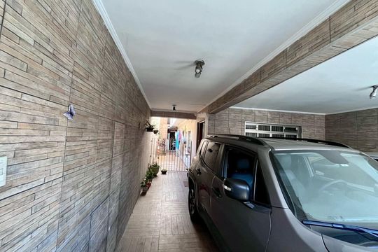 Casa à venda com 3 quartos, 249m² em Eldorado, Diadema