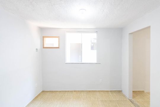 Sala/Quarto de kitnet/studio para alugar com 1 quarto, 22m² em Campo Grande, Rio de Janeiro