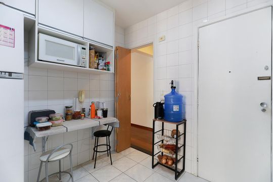 Cozinha de apartamento à venda com 2 quartos, 64m² em Santana, São Paulo