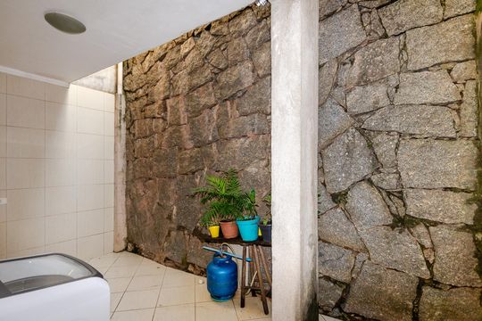 Área de Serviço de casa à venda com 3 quartos, 183m² em Vila Mirante, São Paulo