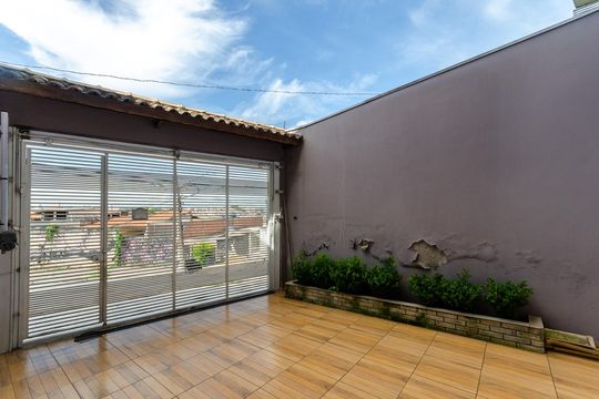 Garagem de casa à venda com 3 quartos, 183m² em Vila Mirante, São Paulo