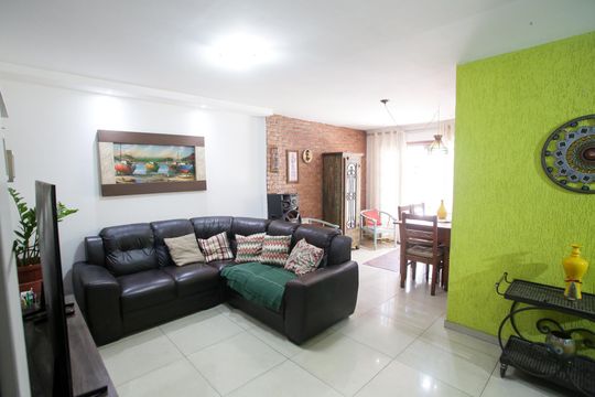 Sala de apartamento à venda com 3 quartos, 120m² em Anil, Rio de Janeiro
