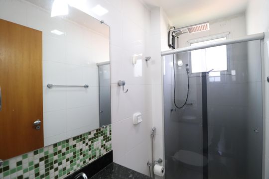 Apartamento para alugar com 2 quartos, 55m² em Santa Mônica, Uberlândia