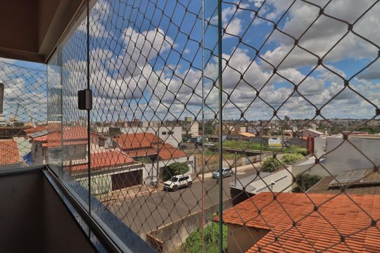 Apartamento para alugar com 2 quartos, 55m² em Santa Mônica, Uberlândia
