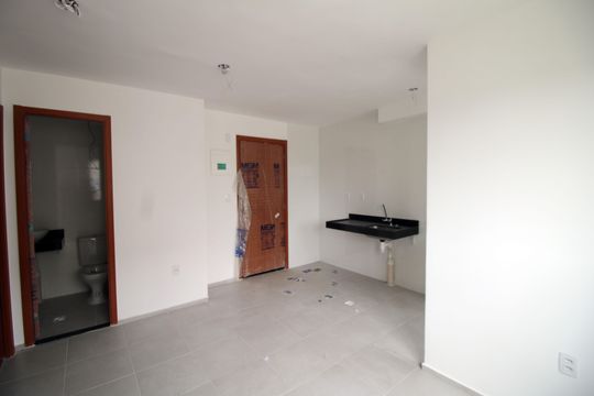 Sala de apartamento à venda com 2 quartos, 37m² em Del Castilho , Rio de Janeiro