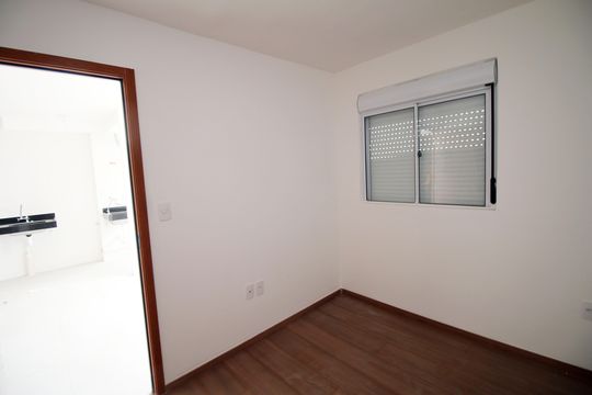 Quarto 2 de apartamento à venda com 2 quartos, 37m² em Del Castilho , Rio de Janeiro