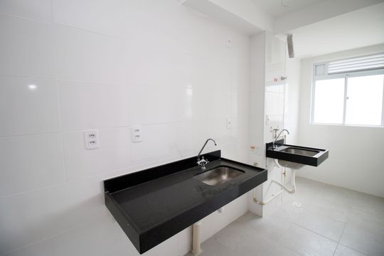 Cozinha de apartamento à venda com 2 quartos, 37m² em Del Castilho , Rio de Janeiro