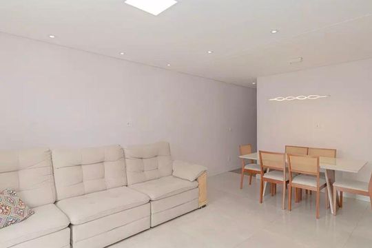 Casa à venda com 4 quartos, 205m² em Vila Camilópolis, Santo André