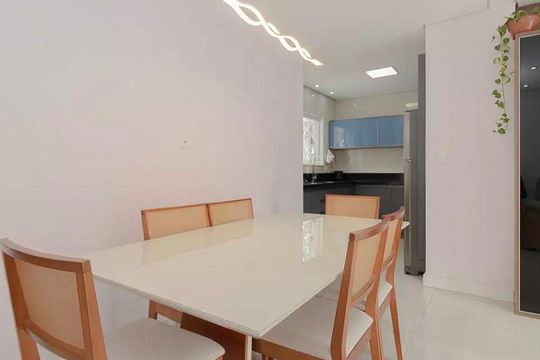Casa à venda com 4 quartos, 205m² em Vila Camilópolis, Santo André