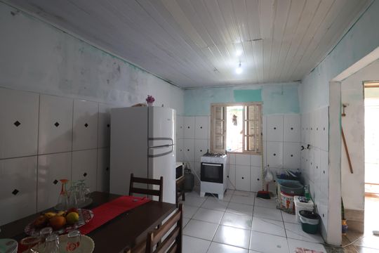 Cozinha de casa à venda com 1 quarto, 52m² em Harmonia, Canoas