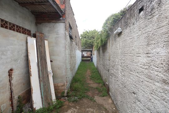 Área externa de casa à venda com 1 quarto, 52m² em Harmonia, Canoas