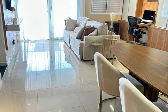 Sala de apartamento à venda com 2 quartos, 81m² em Melville Empresarial II, Barueri