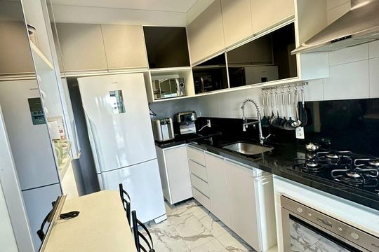 Cozinha de apartamento à venda com 2 quartos, 81m² em Melville Empresarial II, Barueri
