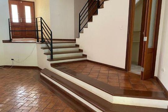 Casa à venda com 4 quartos, 400m² em Cidade Universitária, Campinas
