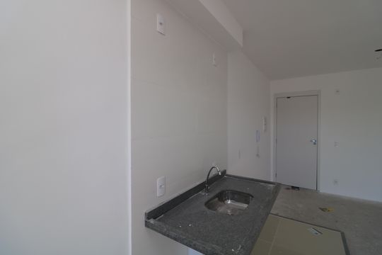 Cozinha de apartamento à venda com 2 quartos, 48m² em Vila Ema, São Paulo