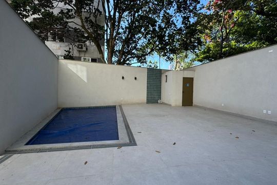 Área comum - Piscina de apartamento à venda com 2 quartos, 68m² em Carmo, Belo Horizonte