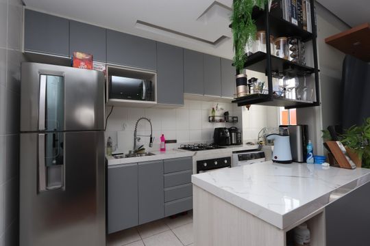 Cozinha de apartamento à venda com 2 quartos, 50m² em Vila Metalúrgica, São Paulo