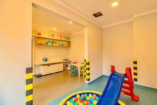 Apartamento à venda com 2 quartos, 34m² em Jardim Itacolomi, São Paulo